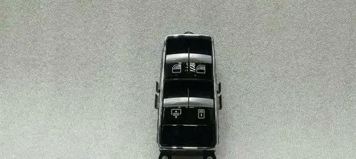 Mercedes-Benz S W221 Switch for retractable tow bar A2218709410