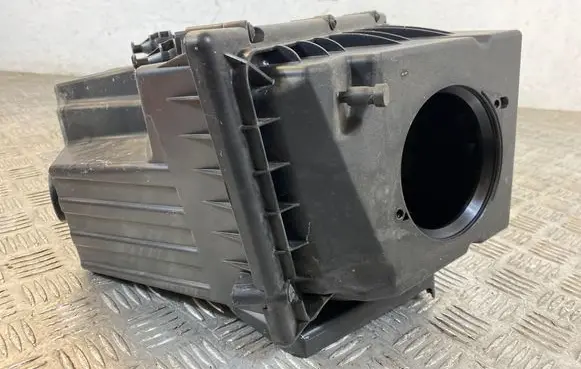 Land Rover Evoque I Air filter box GJ329600AD 01102015