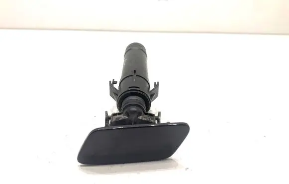 Volkswagen PASSAT B7 Headlight washer spray nozzle 3AA955103