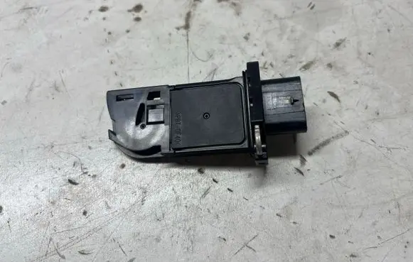 BMW 5 F10 F11 Mass air flow meter 7804150
