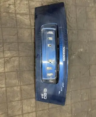 Volvo S80 Trunk door license plate light bar 9178167