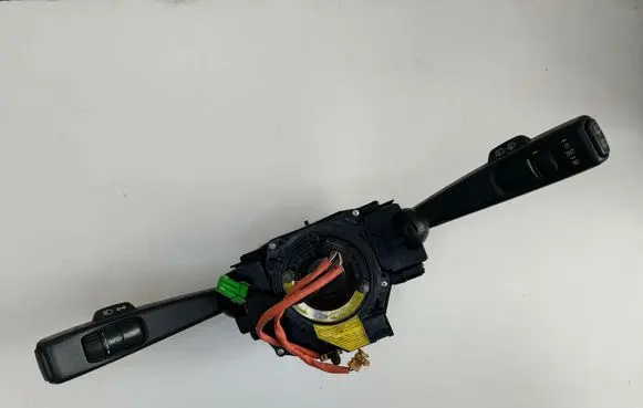 Volvo V50 Wiper turn signal indicator stalk/switch P30772250 17D772E T0446184
