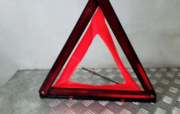 BMW 5 F10 F11 Emergency warning sign 6770487