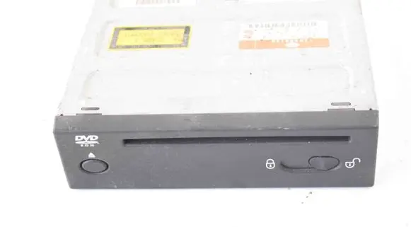 Land Rover Range Rover Sport L320 CD/DVD changer 4621008672 YIB500120