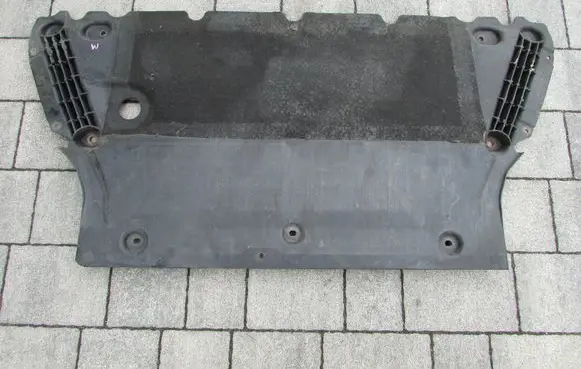 Audi A4 S4 B9 8W Engine splash shield/under tray 8W0863821F