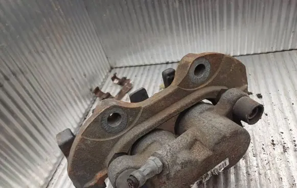 Mercedes-Benz R W251 Front brake caliper