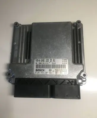 Mercedes-Benz Vito Viano W639 Engine control unit/module A6461533791 0281012109