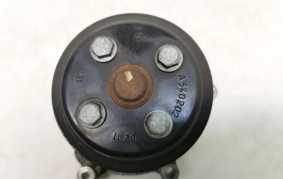 Mercedes-Benz A W169 Water pump A6402020211