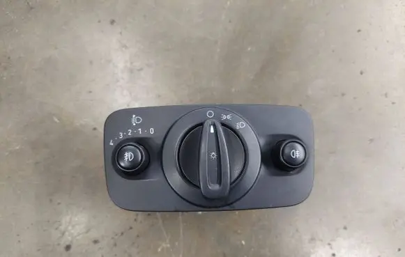 Ford Fiesta Light switch 8A6T13A024BB 10004132