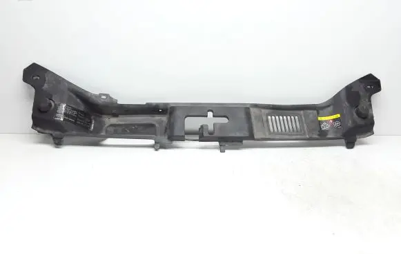 Volvo V50 Top upper radiator support slam panel 31217666 31217665