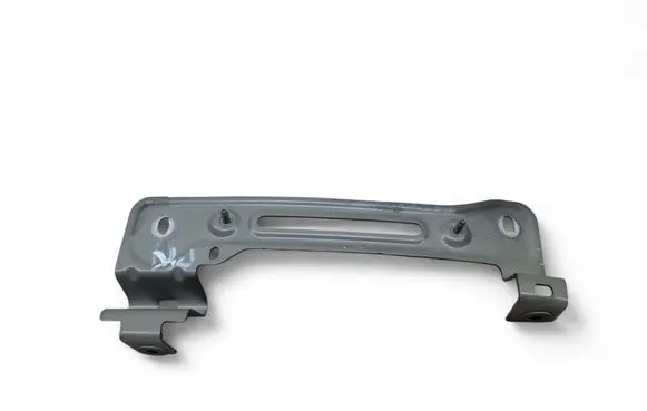 Audi Q7 4M Fender mounting bracket 4M0821431