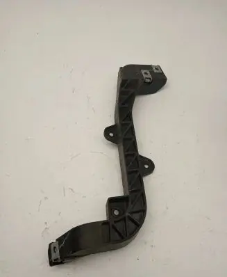 Mercedes-Benz GLE AMG (W166 - C292) Headlight/headlamp mounting bracket A1666263631