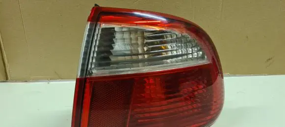Seat Toledo II (1M) Rear/tail lights 1M5945096B 1M5945257 963716