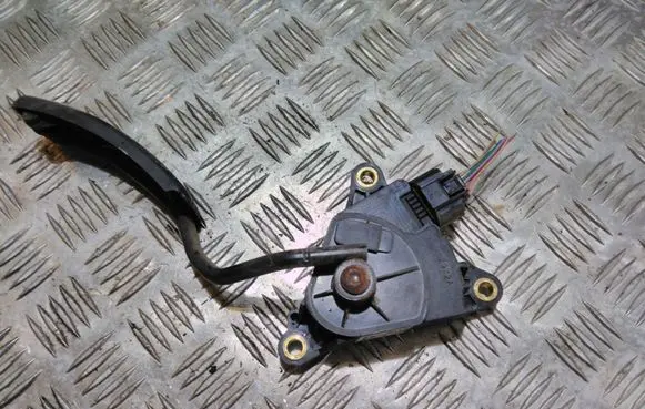 Renault Megane II Accelerator throttle pedal 8200153268