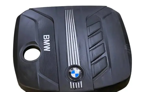 BMW 5 F10 F11 Engine cover (trim) 7802847 13717802847