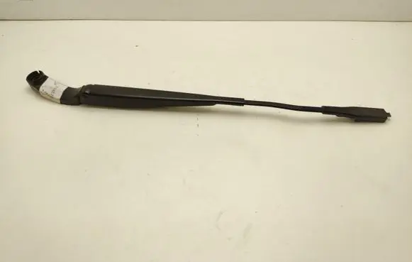 Ford Mustang VI Front wiper blade arm FR3B17C495AA