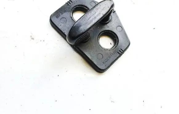 Volvo XC90 Front door lock loop/hook striker 30661367