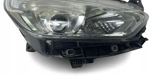 Ford Ranger Headlight/headlamp EM2B-13W029-AF