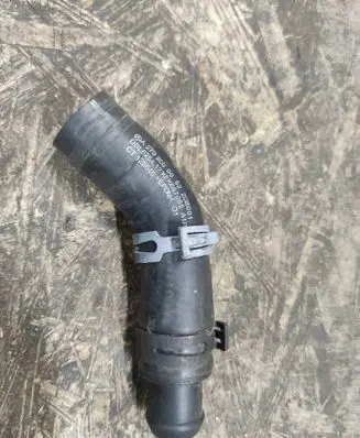 Mercedes-Benz B W246 W242 Engine coolant pipe/hose A2702000052