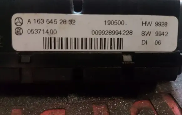 Mercedes-Benz ML W163 Comfort/convenience module A1635452832 05371400