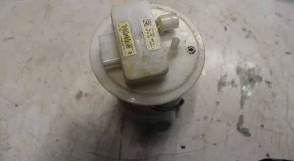 Renault Captur II In-tank fuel pump 170118610R