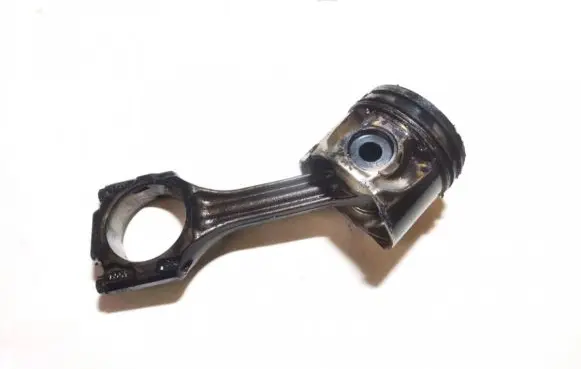Volkswagen Golf III Piston with connecting rod 028H