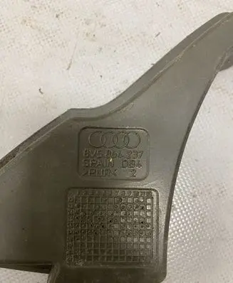 Audi A3 S3 8V Fender foam support/seal 8V5864237