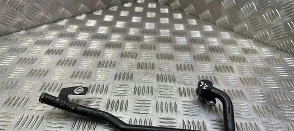 Engine coolant pipe/hose