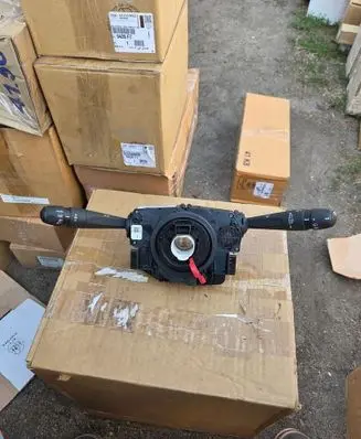 Peugeot 208 II Light switch 98235556ZD