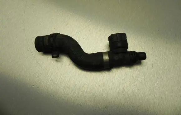 BMW 7 F01 F02 F03 F04 Engine coolant pipe/hose 7575432 VD9328
