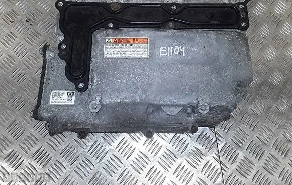Voltage converter inverter