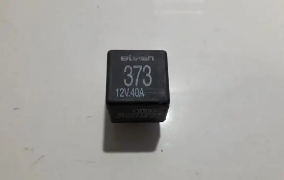 Audi A6 S6 C5 4B Other relay 8d0951253a