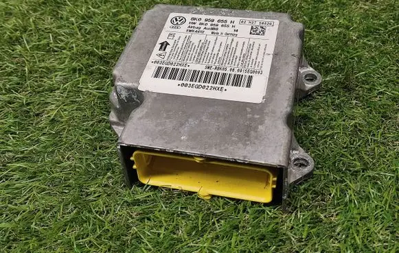 Audi A4 S4 B8 8K Airbag control unit/module 8K0959655H 5WK44112