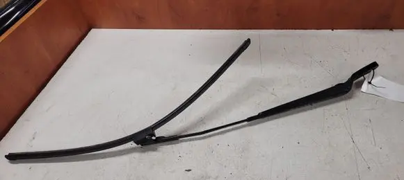 Citroen C5 Front wiper blade arm