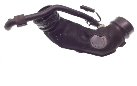 Maserati Ghibli Turbo air intake inlet pipe/hose 670009615