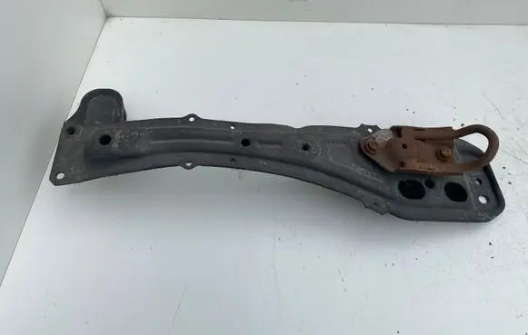 Toyota Corolla Verso E121 Front subframe R227