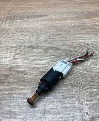 Peugeot 206 Brake pedal sensor switch 9643478880 WITHPLUG