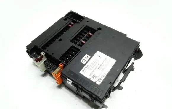 Smart ForTwo II Fuse box set A4515401150 5WK45148AI A4514469795