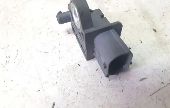 Hyundai Santa Fe Airbag deployment crash/impact sensor 959302W000