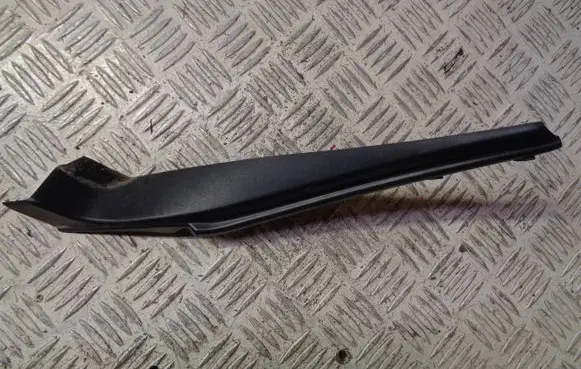 Nissan Pulsar Wiper trim 668953GF0A