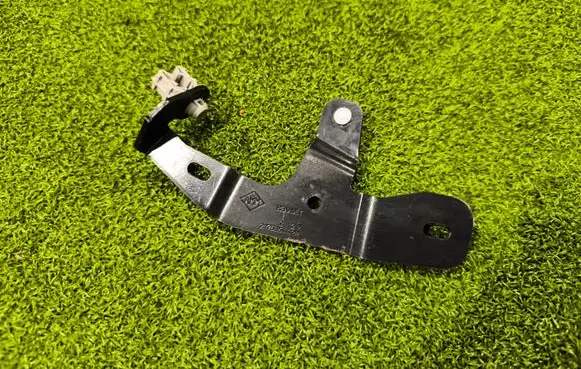 Renault Arkana other engine part 217535442R