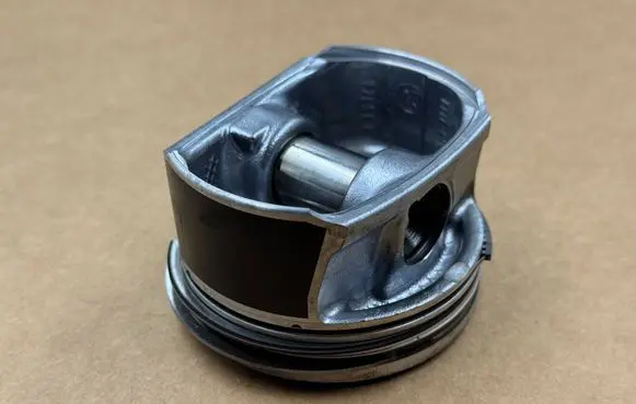 Mini One - Cooper Coupe R56 Piston 11257566019 7566019