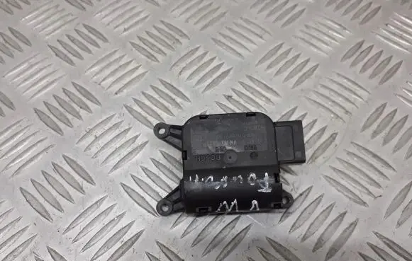 Volkswagen Touran I Central body control module 1K1907511E