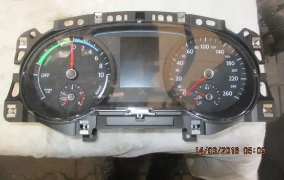 Volkswagen Golf VII Speedometer (instrument cluster) VW5G1920754B