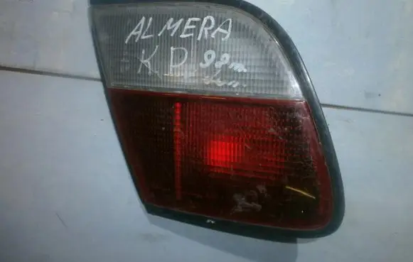 Nissan Almera Tailgate rear/tail lights A06HB
