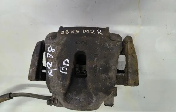 BMW X5 E70 Front brake caliper C7005X97