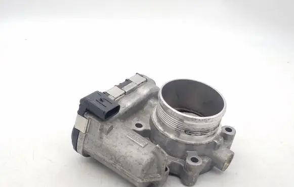 Ford Focus Throttle valve DS7E9F991BB