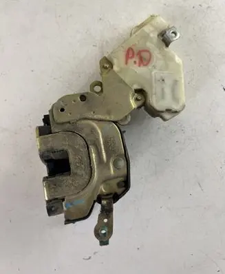 Nissan Almera N16 Front door lock 8055261U66 89A542