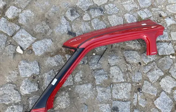 Suzuki Swift III Front bodywork piece PK18917