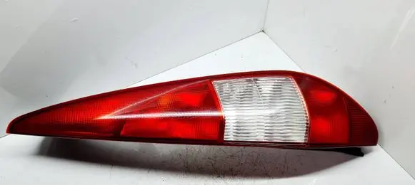 Ford Mondeo Mk III Rear/tail lights 1S713404C
